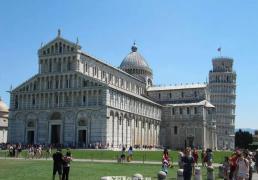 比萨：中韩无证导游非法介绍比萨斜塔 面临巨额罚款