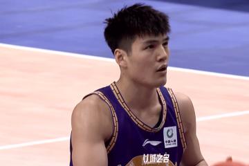 CBA名(míng)记：广东队送出高工資(zī)+高额转会費(fèi)，签约陳(chén)国豪