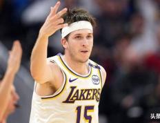 8920万美元合同，湖人队里夫斯拒绝了湖人队能给出的最高合同