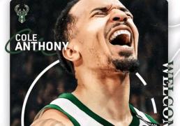 密尔沃基雄鹿连续签下两大球员