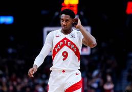 多伦多猛龙考虑交易侧翼球员巴雷特，但受限于市场兴趣不高