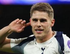 热刺英雄(xióng)范德文(wén)揭(jiē)露弗兰克冷落斯(sī)宾塞(sāi)的真相