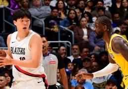 孟菲斯灰熊交易得利，杨瀚森一落千丈