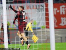 马丁·泰里耶在拜耳勒沃库森的闪耀时刻值得等待