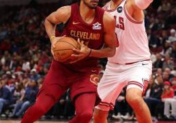 【篮球】周三305美职篮：克利(lì)夫兰骑士VS芝加哥公(gōng)牛(niú)