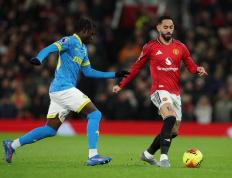 曼联1-1狼队，赛后评分：不是齐尔克泽第一，狼队15号排第一