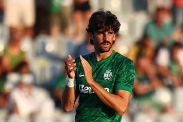 2-0，25岁巴塞罗那旧将特林康一传一射，助葡超豪门迎来开门红