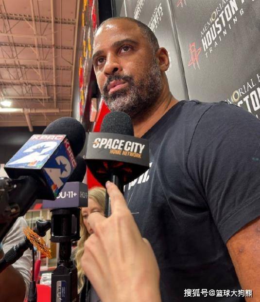 火箭队新赛季用人模式出炉！保护老将，放眼季后赛，双核因此受益