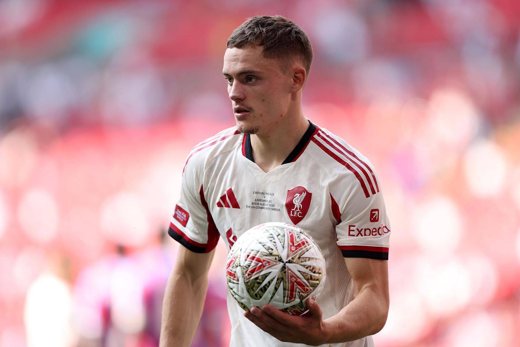 【英超新赛季前瞻】利物浦、阿森纳、曼城、切尔西展开引援竞赛,“第一联赛”争冠有好戏