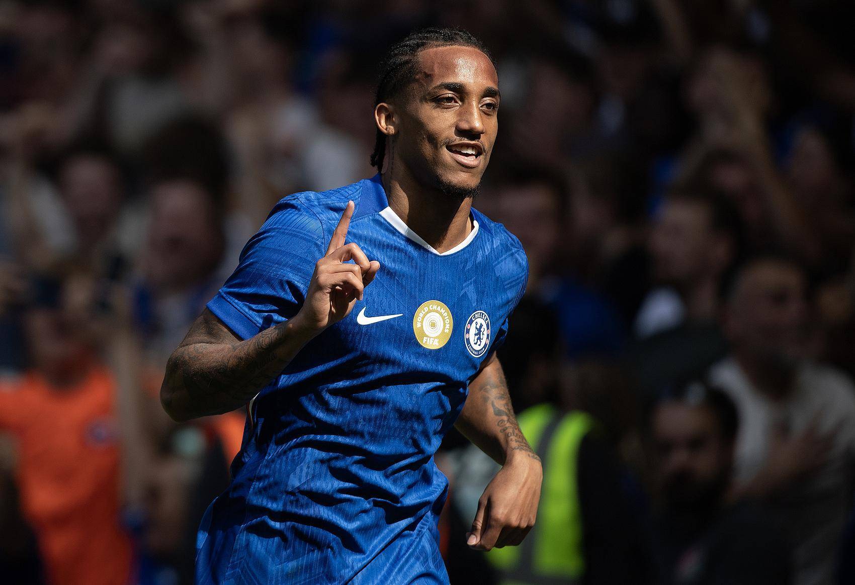 【英超新赛季前瞻】利物浦、阿森纳、曼城、切尔西展开引援竞赛,“第一联赛”争冠有好戏