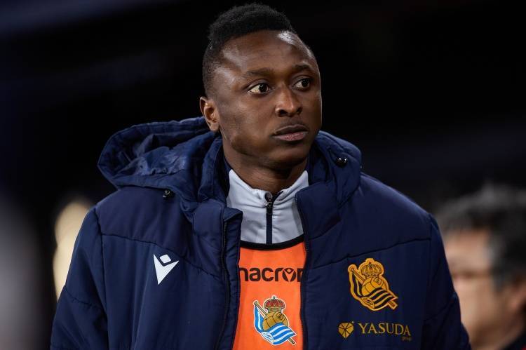 記(jì)者：瓦伦西亚寻求引进前锋，与皇家社(shè)會(huì)商談(tán)再次租借薩(sà)迪尅(kè)