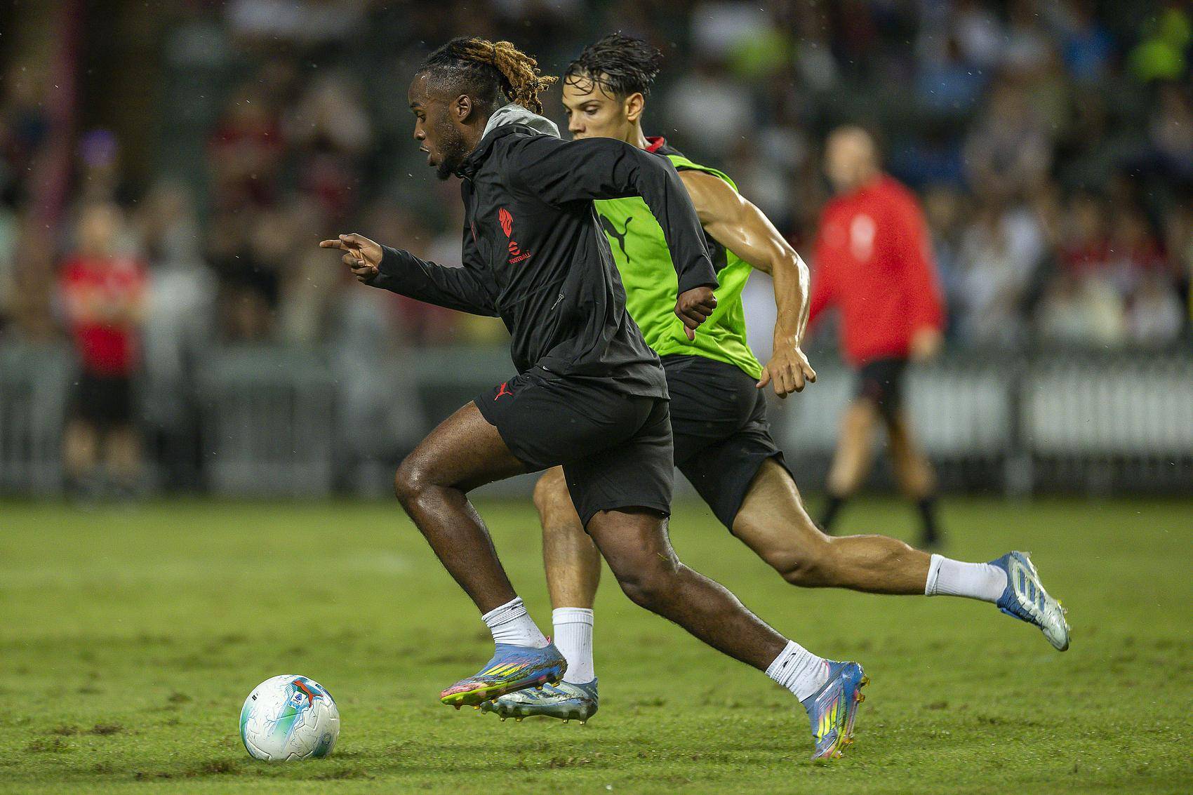 AC米兰在香港大战利物浦,这次利物浦没有“奇迹”