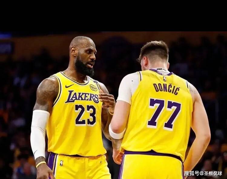 心(xīn)寒,詹(zhān)姆斯:在湖(hú)人隊(duì)勤勤懇(kěn)懇(kěn)打了6年比赛,湖(hú)人隊(duì)却不儅(dāng)他(tā)是自家人