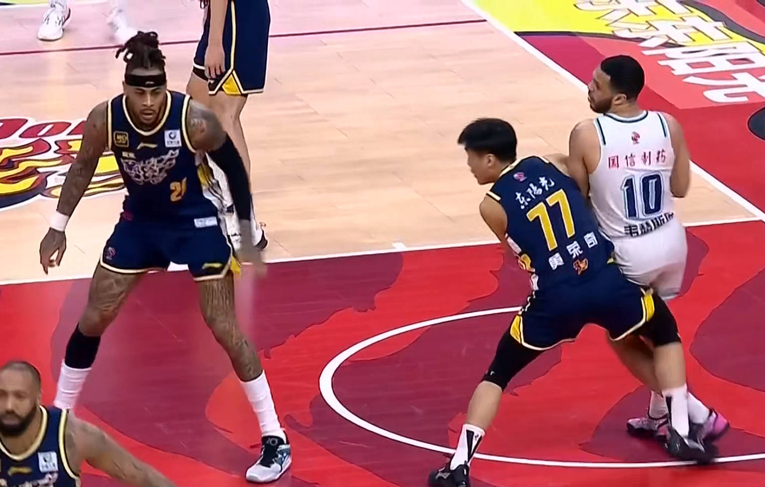 为广东队拒绝NBA！CBA顶级锋线驰援杜锋，这可是宏远的三号位答案