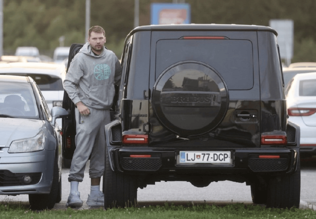 创纪录!豪掷2500万美金!詹姆斯又排名第二了