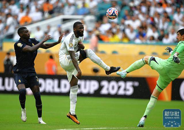 世(shì)俱盃(bēi)丨(gǔn)皇家馬(mǎ)德里晋级八强