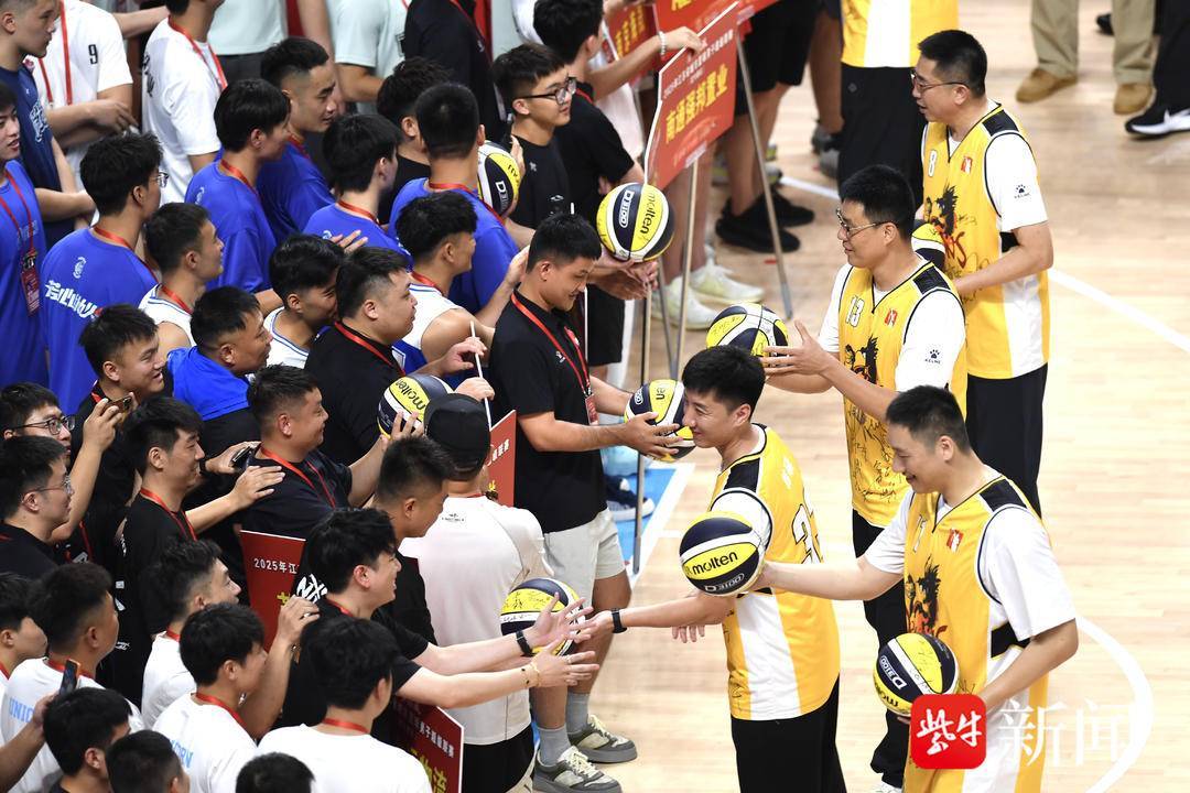 籃(lán)球“苏超”联赛開(kāi)幕，江苏籃(lán)球“黄金一代”重聚