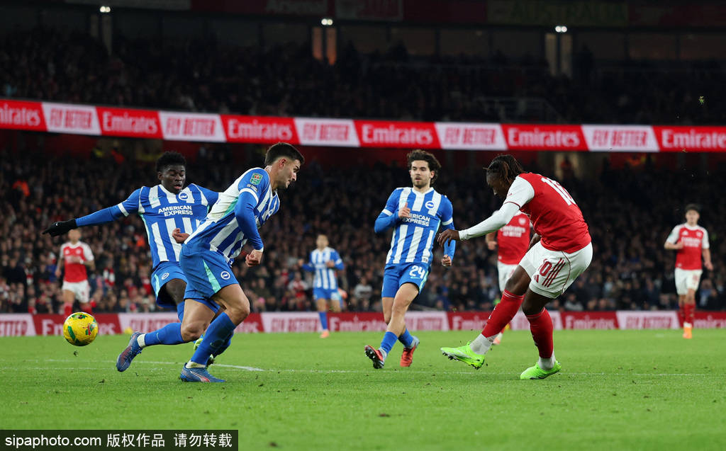 聯(lián)赛杯-萨卡替補(bǔ)破(pò)门恩(ēn)瓦內(nèi)里建功(gōng) 阿(ā)森(sēn)纳2-0佈(bù)莱顿