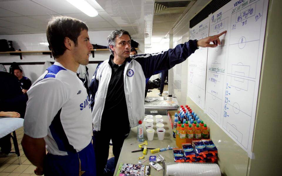 切(qiè)尔西旧将透露,穆帅帶(dài)领国米(mǐ)战胜切(qiè)尔西后,前切(qiè)尔西老板阿布很生氣(qì)