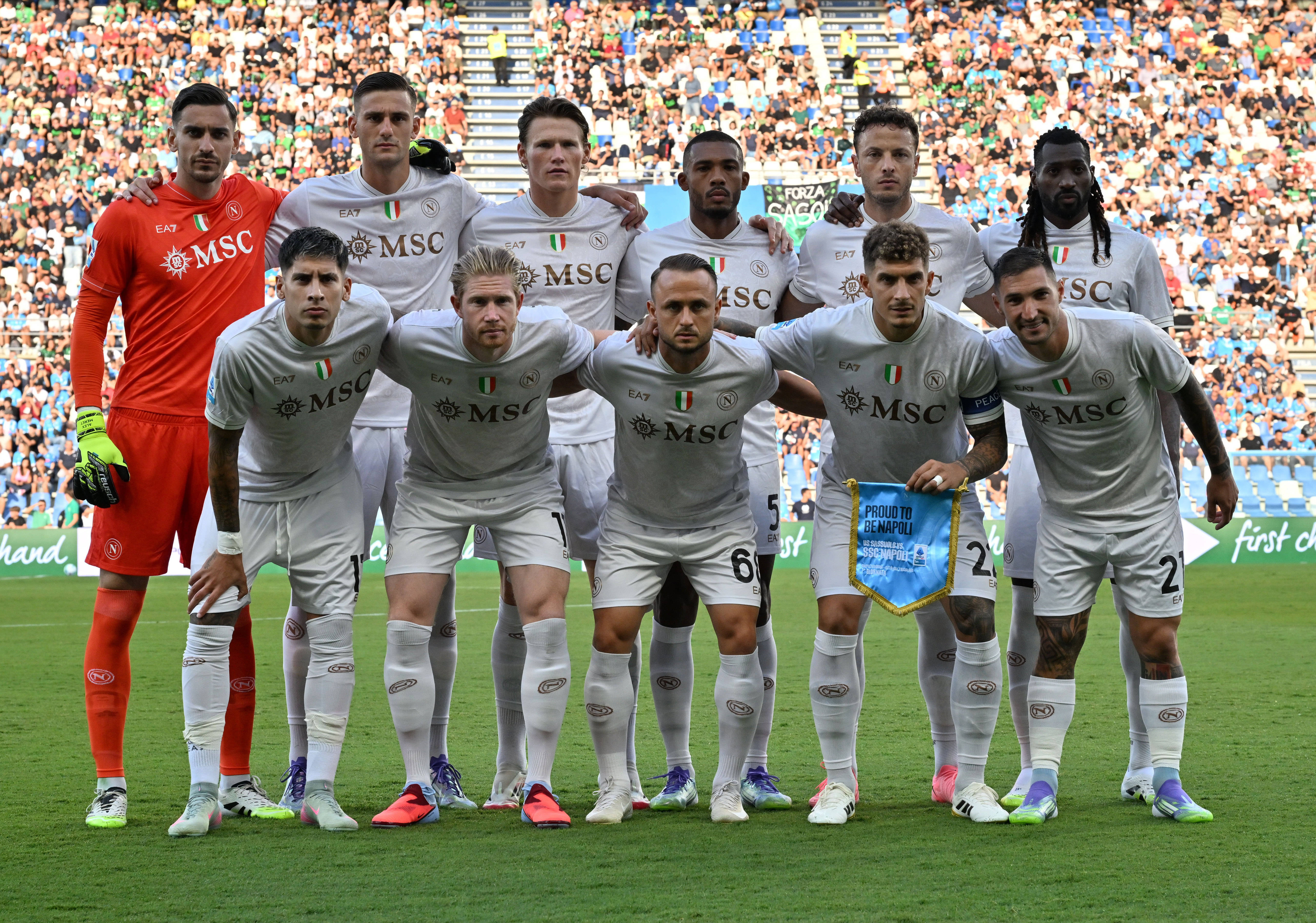 (体育)足球——意甲:那不勒斯勝(shèng)萨索洛(luò)