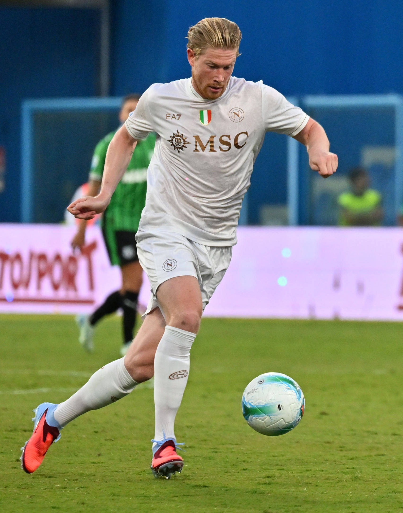 (体育)足球——意甲:那不勒斯勝(shèng)萨索洛(luò)