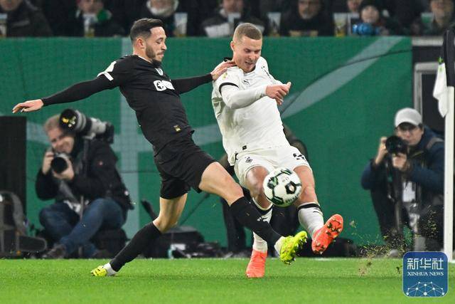 足球 | 德国杯：门兴格拉(lā)德巴赫(hè)不敵(dí)聖(shèng)保利(lì)