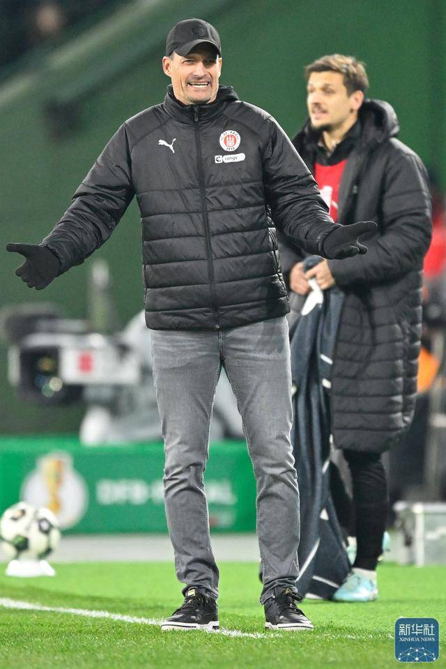 足球 | 德国杯：门兴格拉(lā)德巴赫(hè)不敵(dí)聖(shèng)保利(lì)