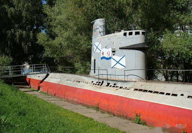 M-261型潜艇，A615项目（苏联）纪念碑，位于俄罗斯克拉斯诺达尔