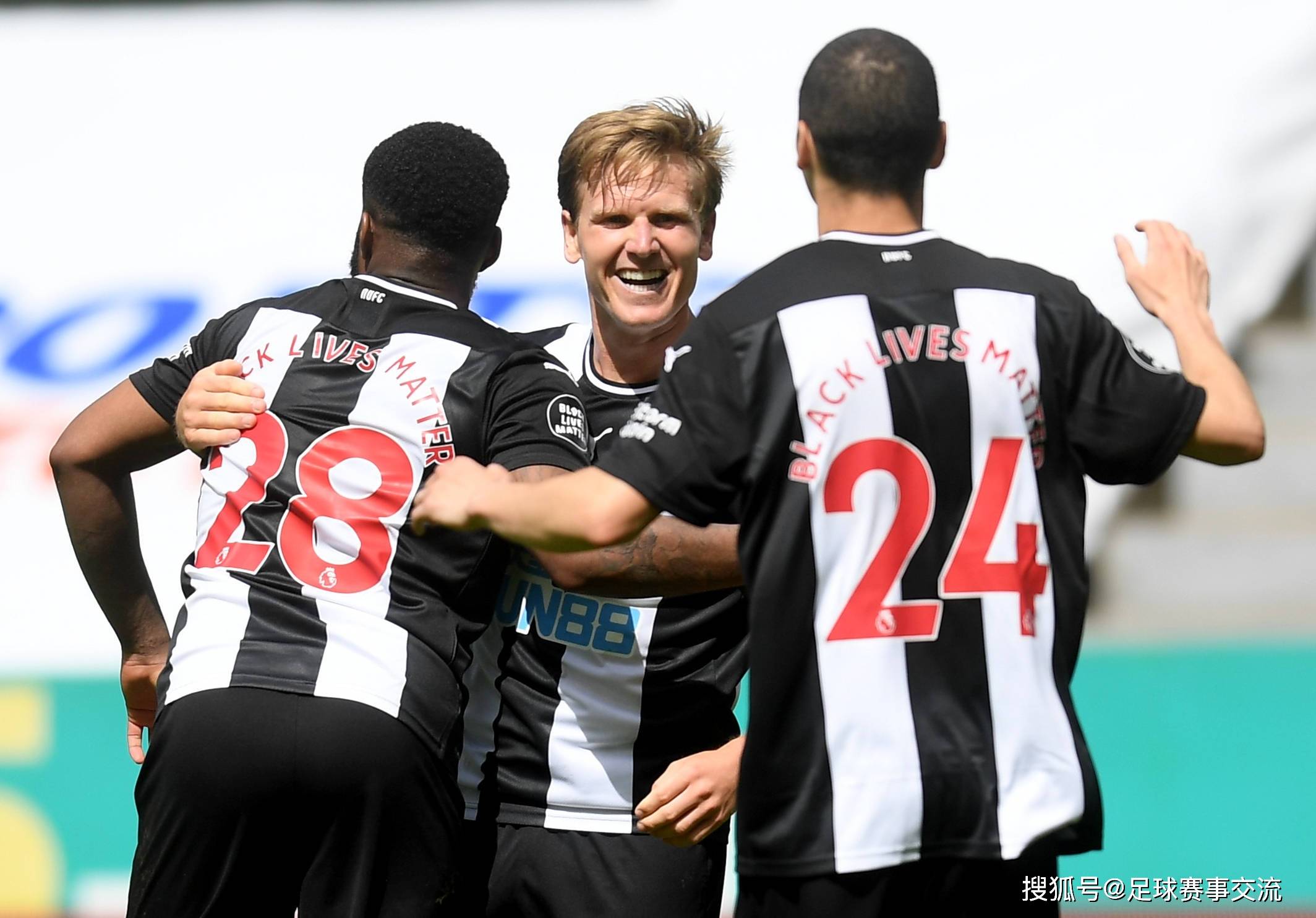 今日(rì)足球：狼队vs纽卡斯尔联 博洛尼亚vs佛羅(luó)伦萨