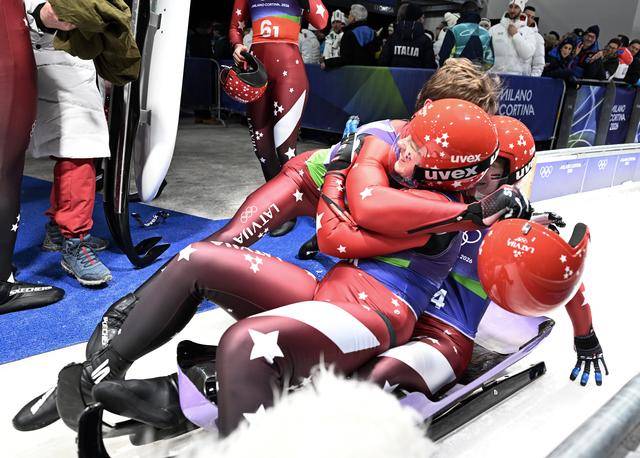 冬奥会｜德國(guó)队获雪橇团体接力冠军